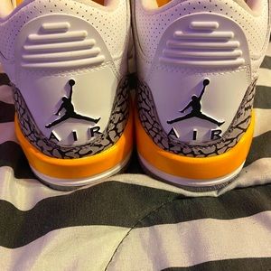 Jordan 3 Retro Laser Orange